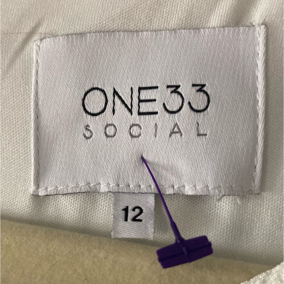 One33 Social
Long Sleeve Jacquard Dress with Fringe - Picture 5 of 10